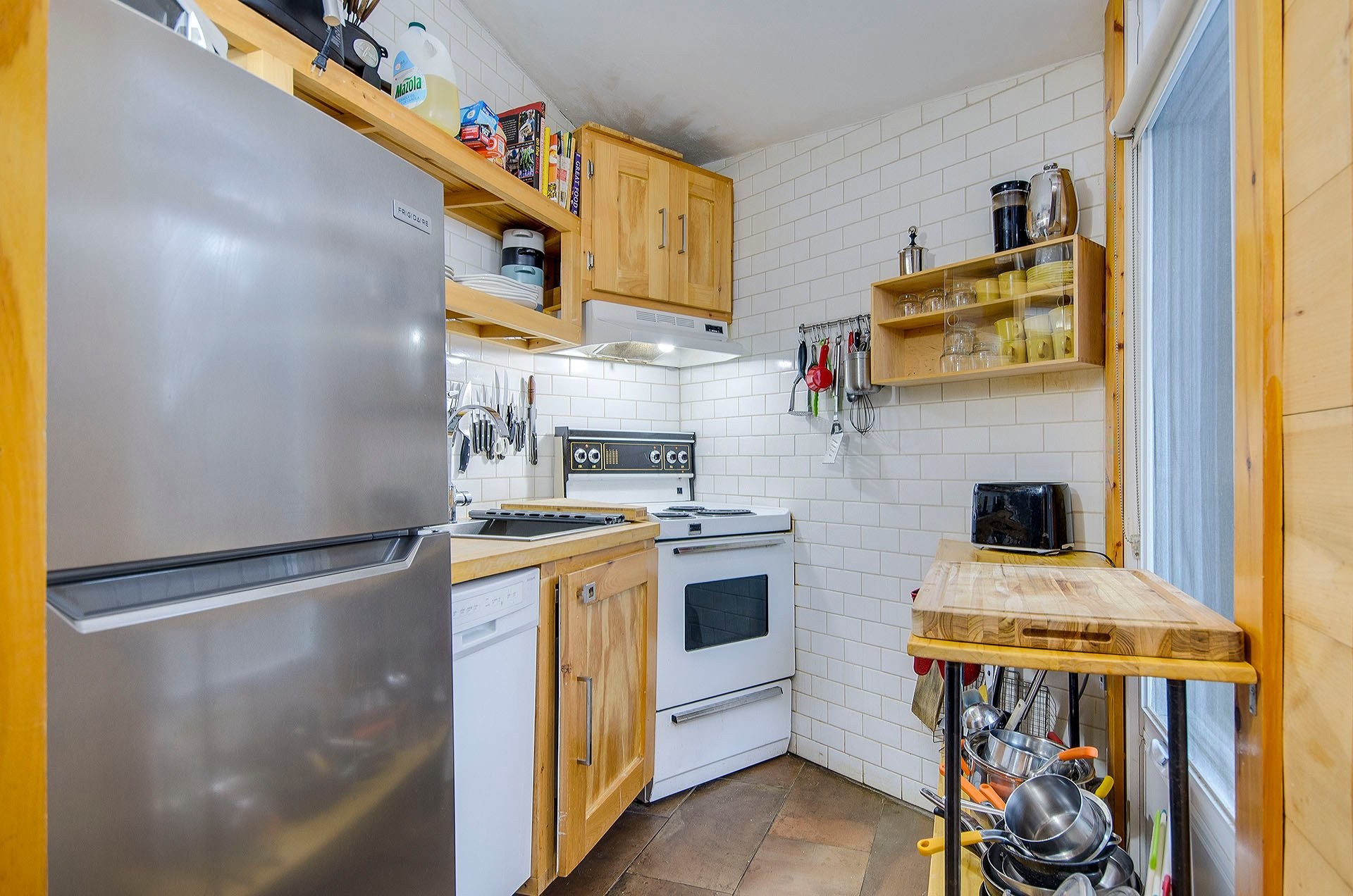 









110


Rue Thibodeau

, 32,
Sutton,




QC
J0E2K0

