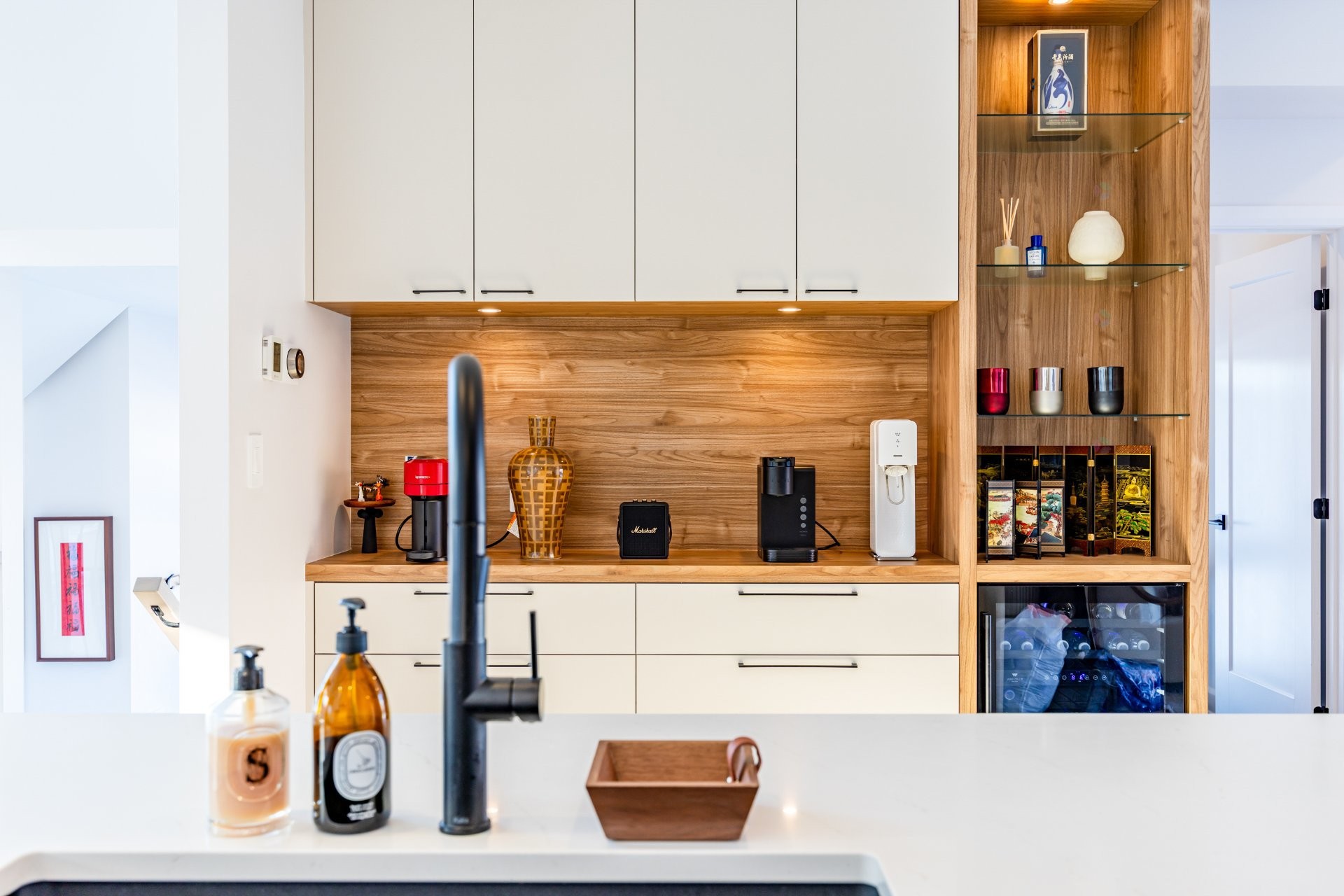 









111


Av. des Chênes

,
Candiac,




QC
J5R0V6

