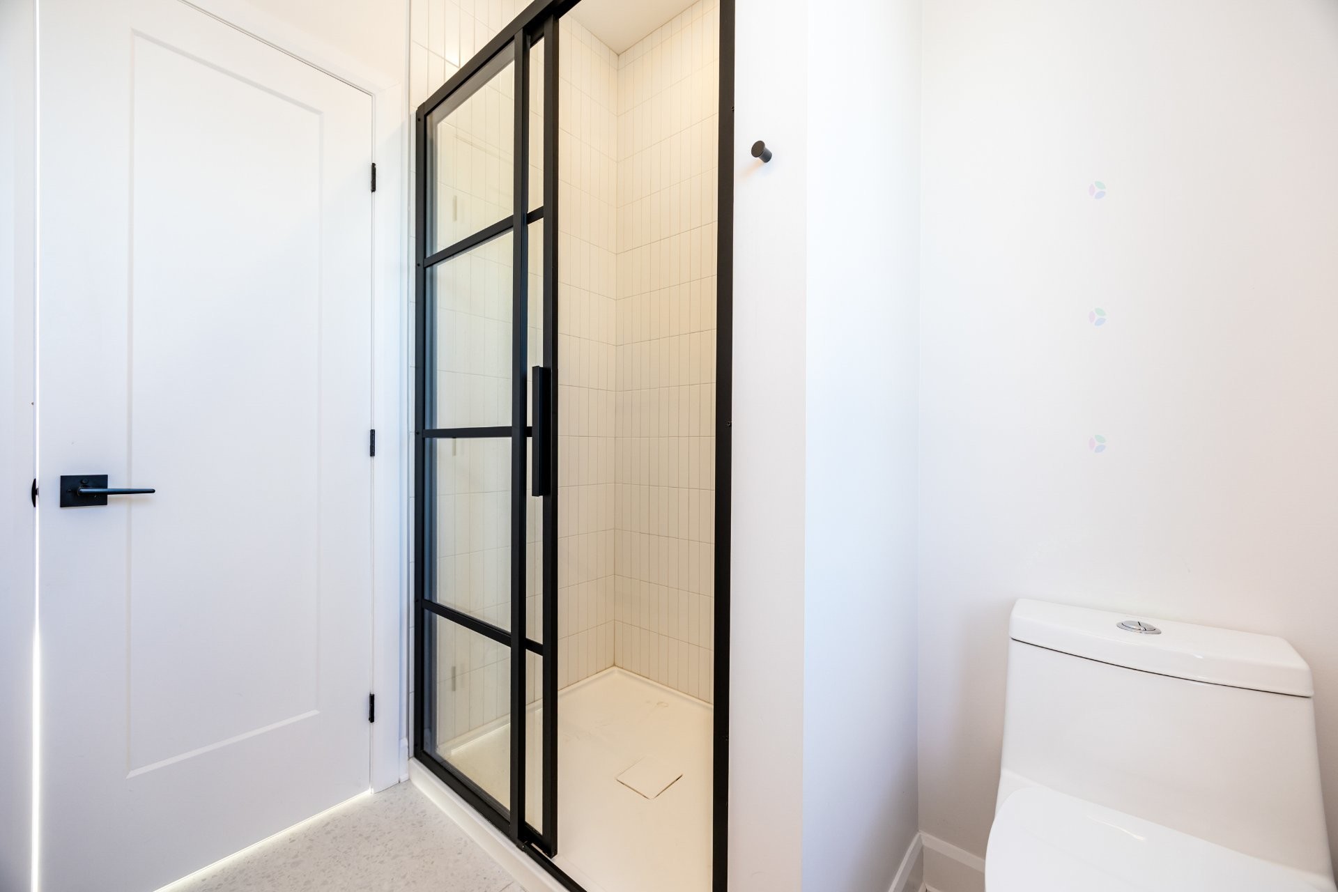 









111


Av. des Chênes

,
Candiac,




QC
J5R0V6

