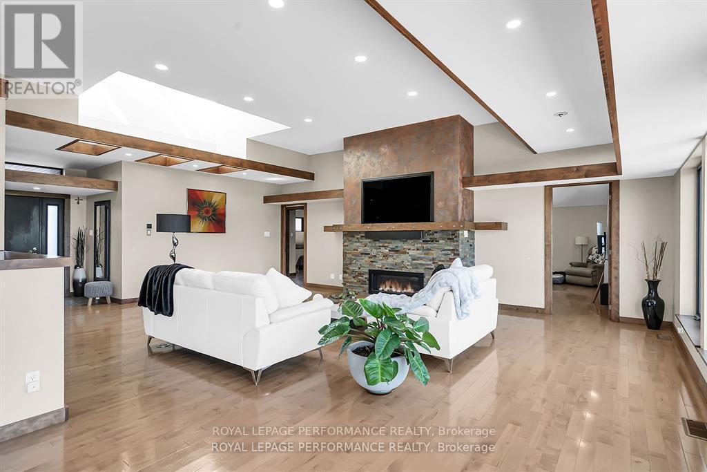 












19 GEORGE PATRICK DRIVE

,
South Stormont,




Ontario
K0C1P0

