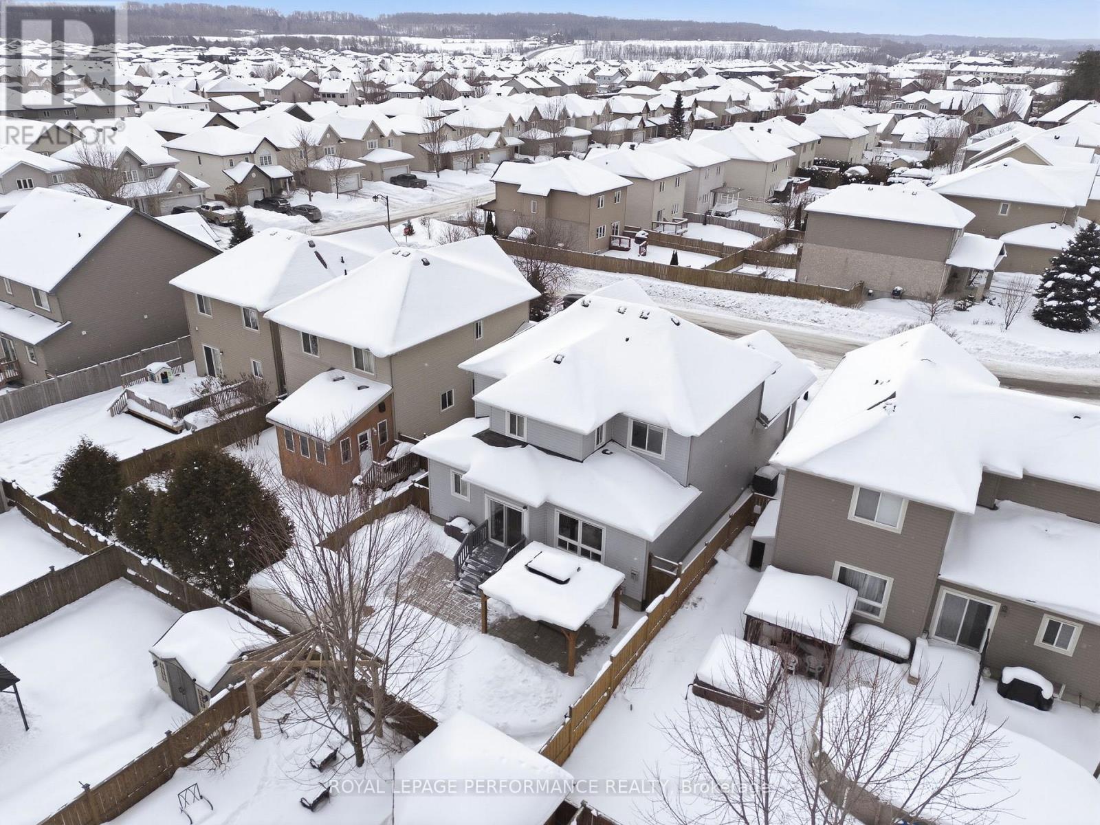 












112 JADE STREET

,
Clarence-Rockland,




Ontario
K4K0C8

