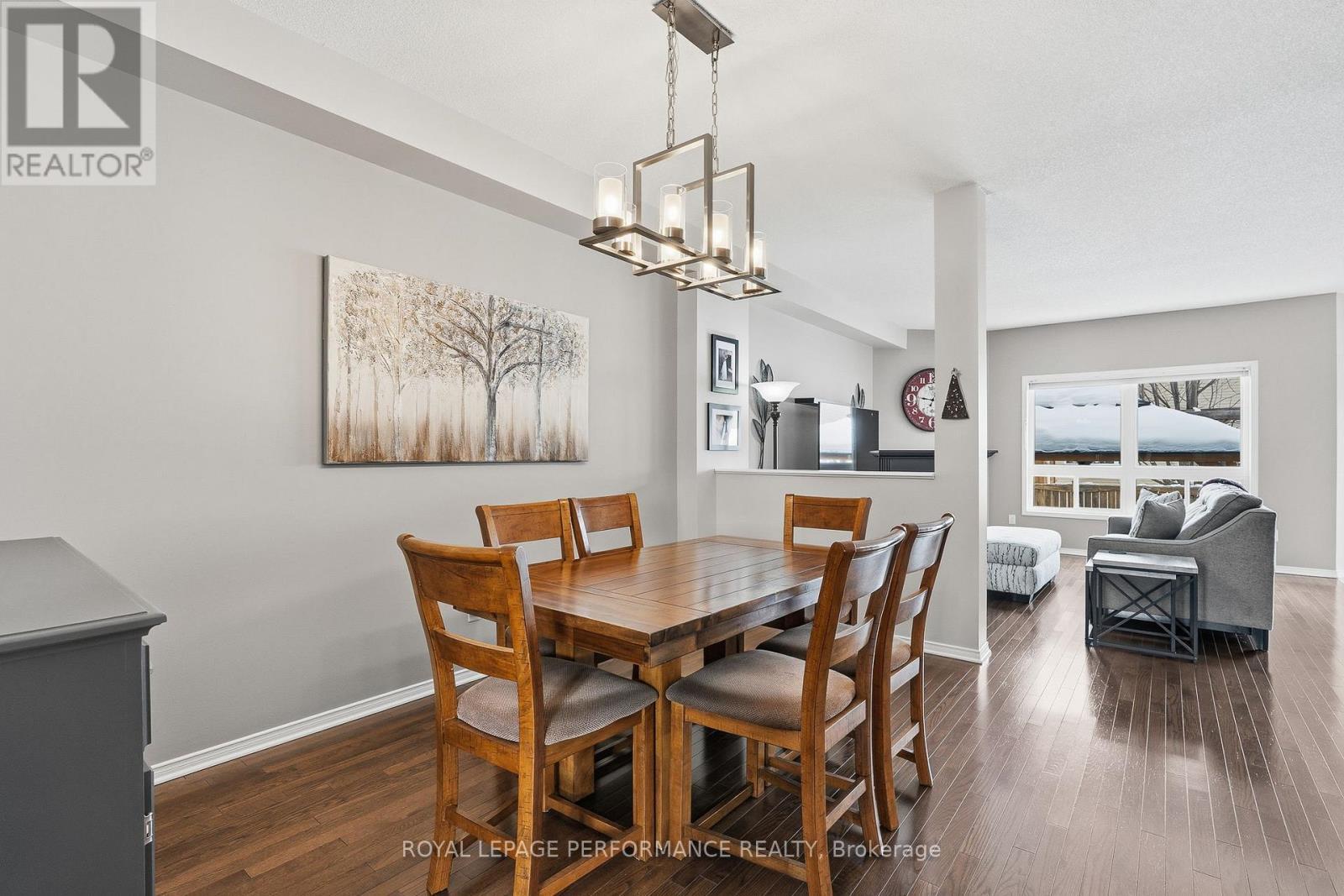 












112 JADE STREET

,
Clarence-Rockland,




Ontario
K4K0C8

