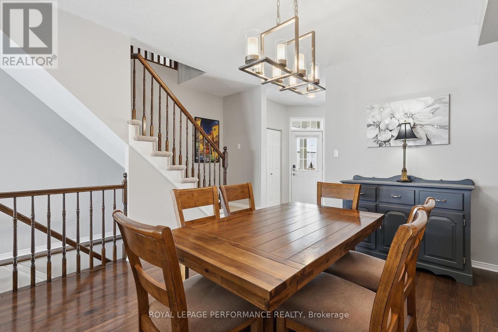 












112 JADE STREET

,
Clarence-Rockland,




Ontario
K4K0C8

