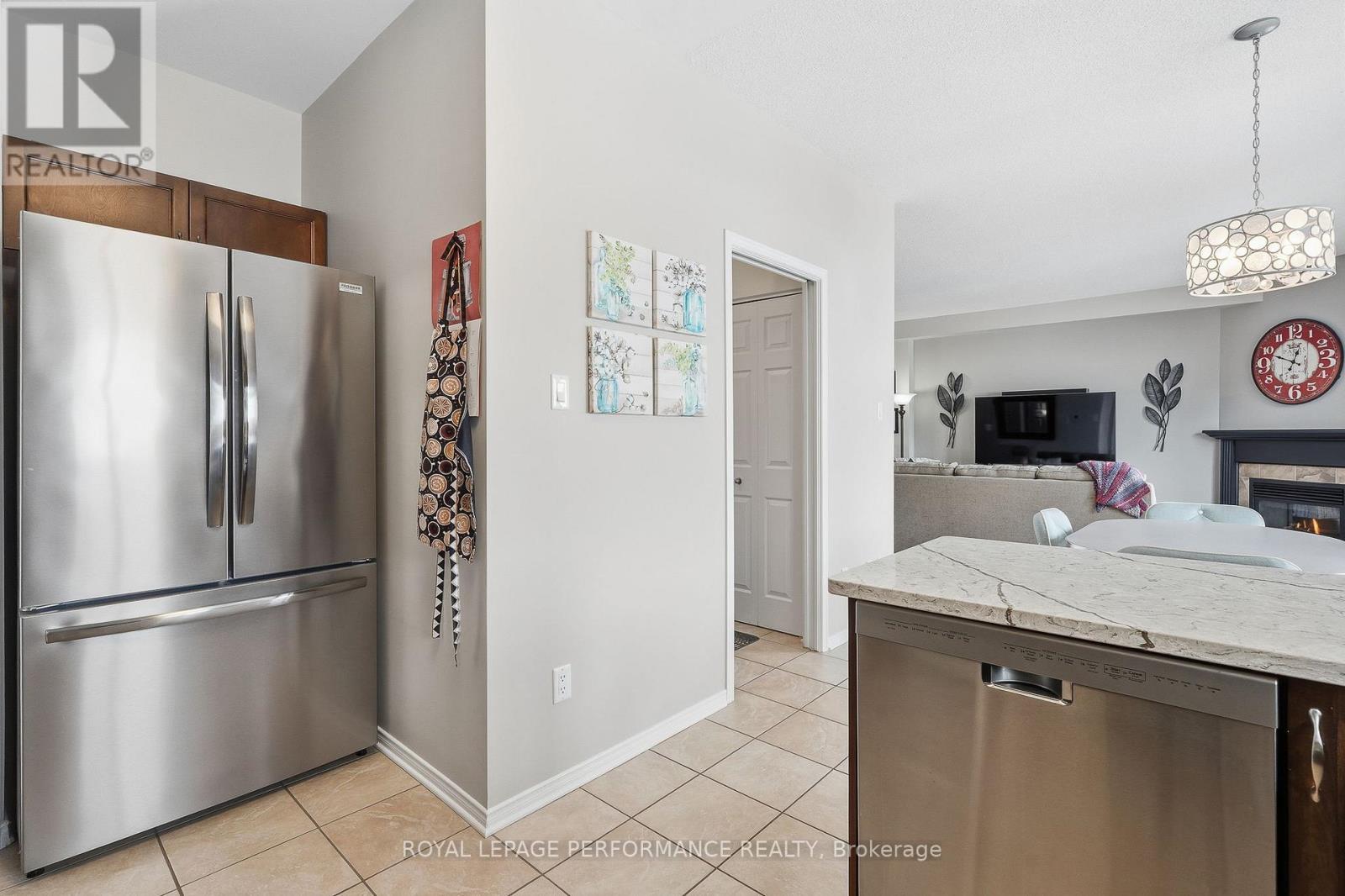 












112 JADE STREET

,
Clarence-Rockland,




Ontario
K4K0C8

