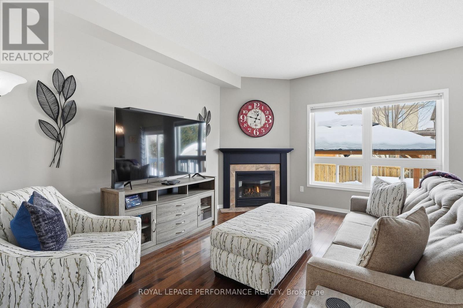 












112 JADE STREET

,
Clarence-Rockland,




Ontario
K4K0C8

