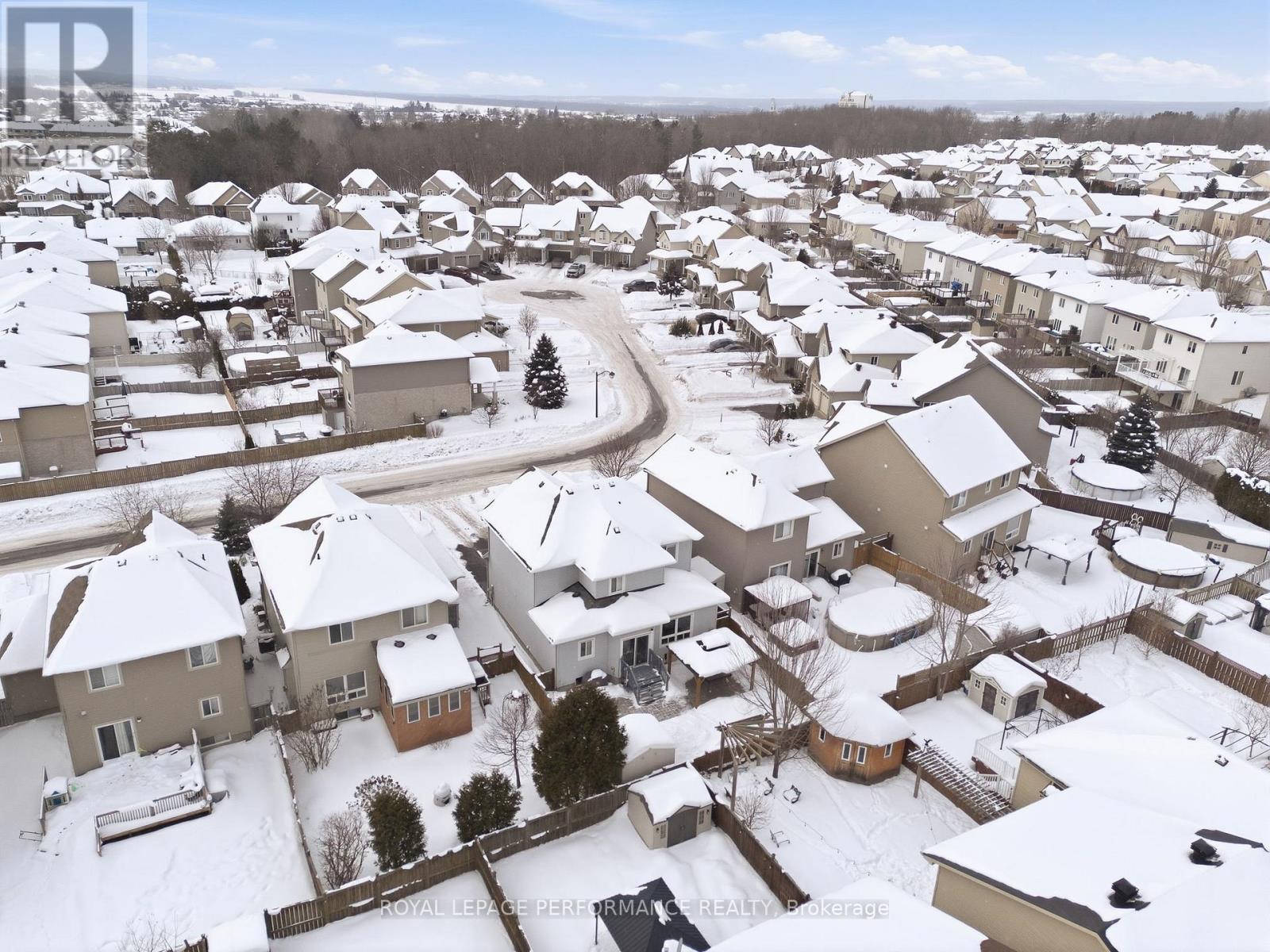 












112 JADE STREET

,
Clarence-Rockland,




Ontario
K4K0C8

