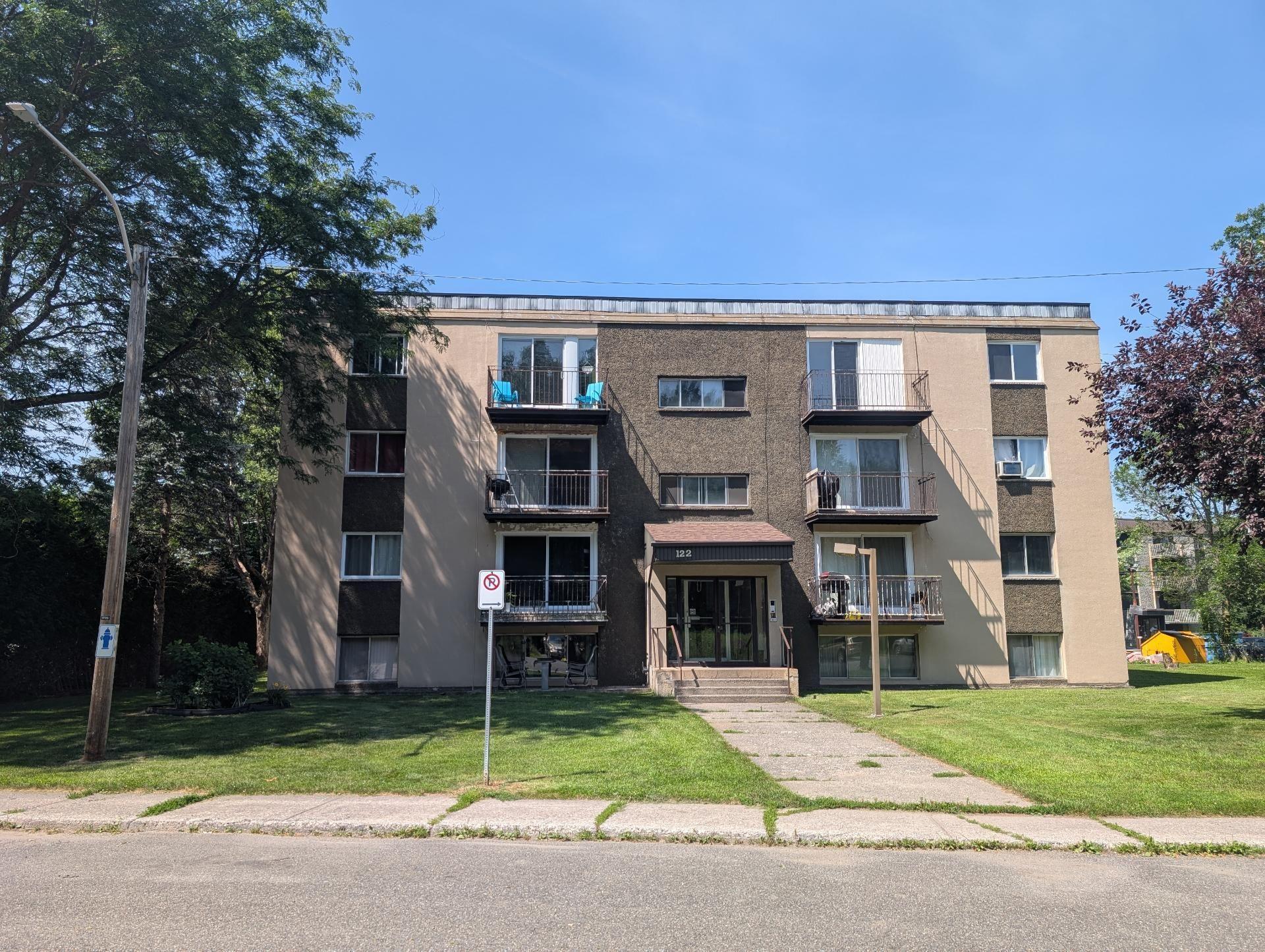 









122


Rue Orléans

,
Cowansville,




QC
J2K1Z4

