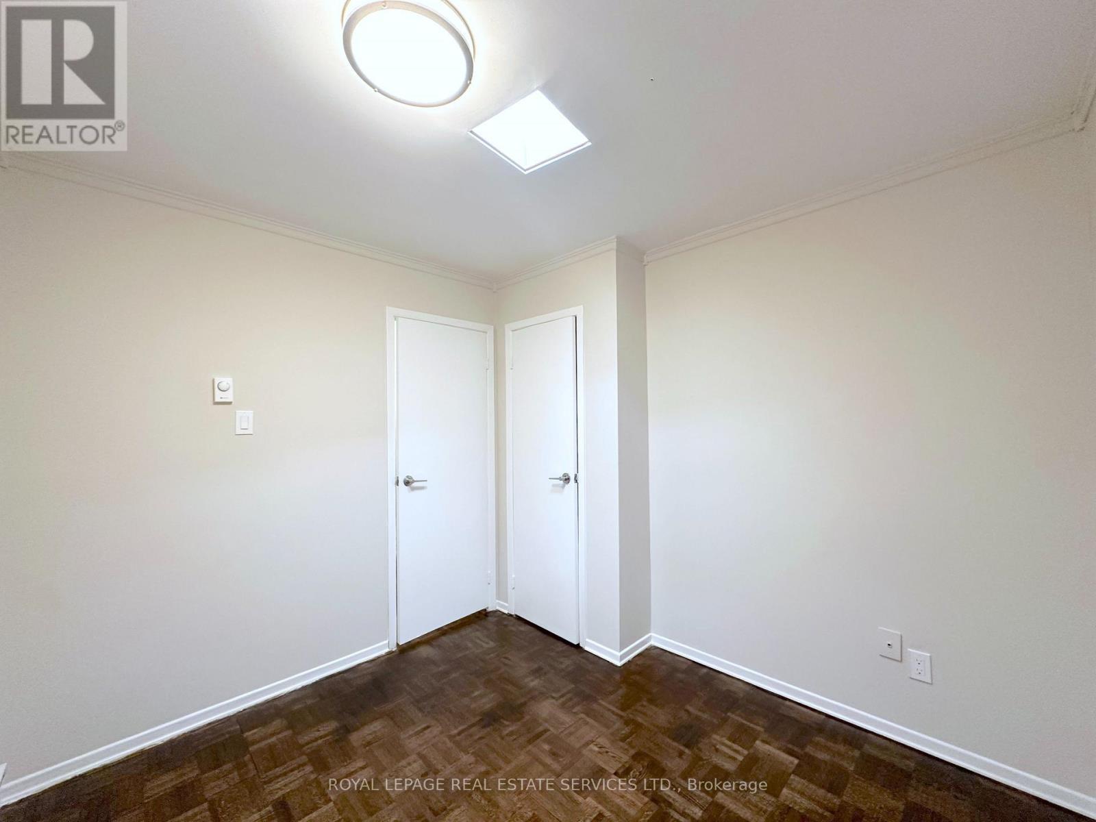 












2 - 5062 DUNDAS STREET W

,
Toronto,




Ontario
M9A1B9

