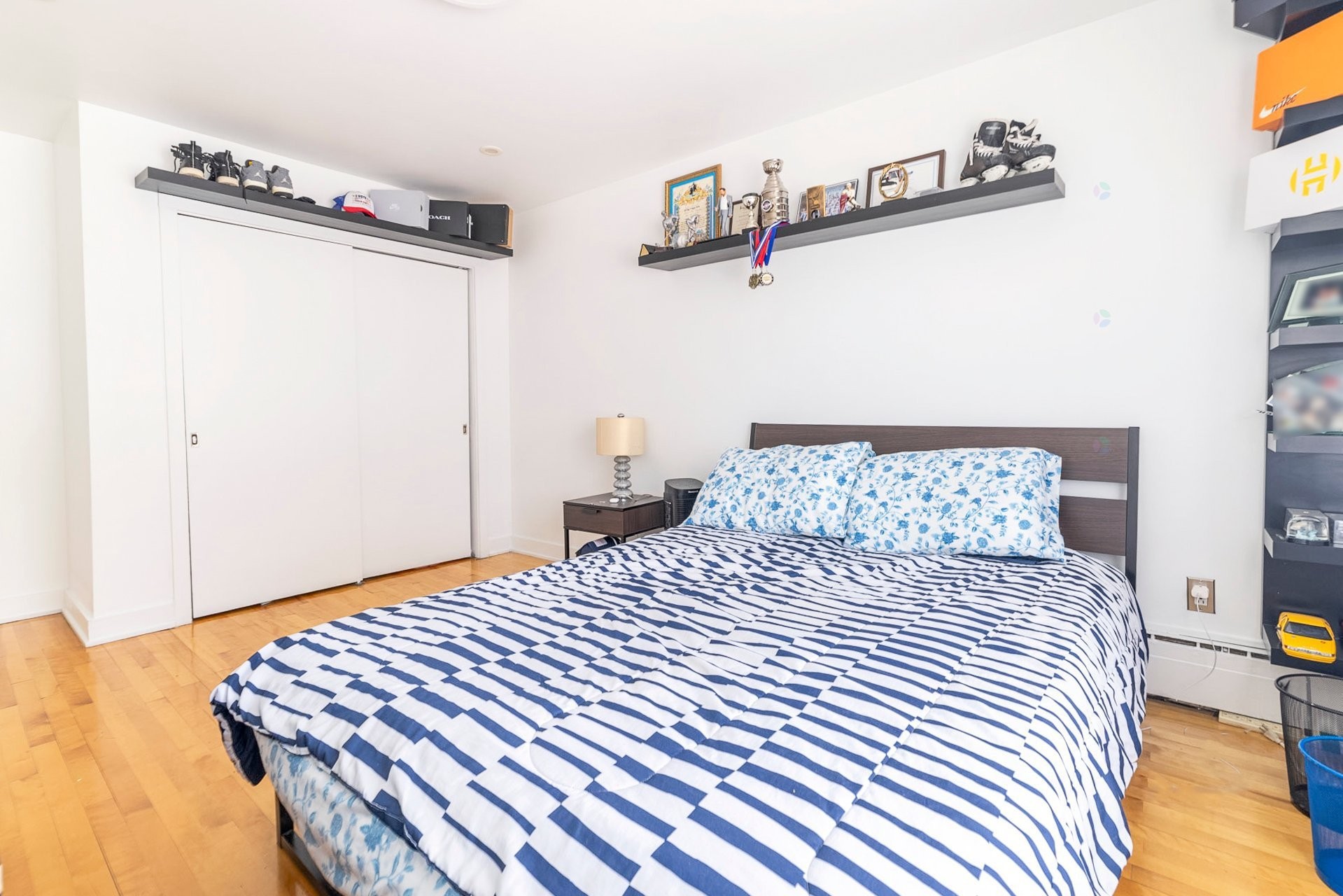 









2490


Rue Major

,
Montréal (Saint-Laurent),




QC
H4M1E4

