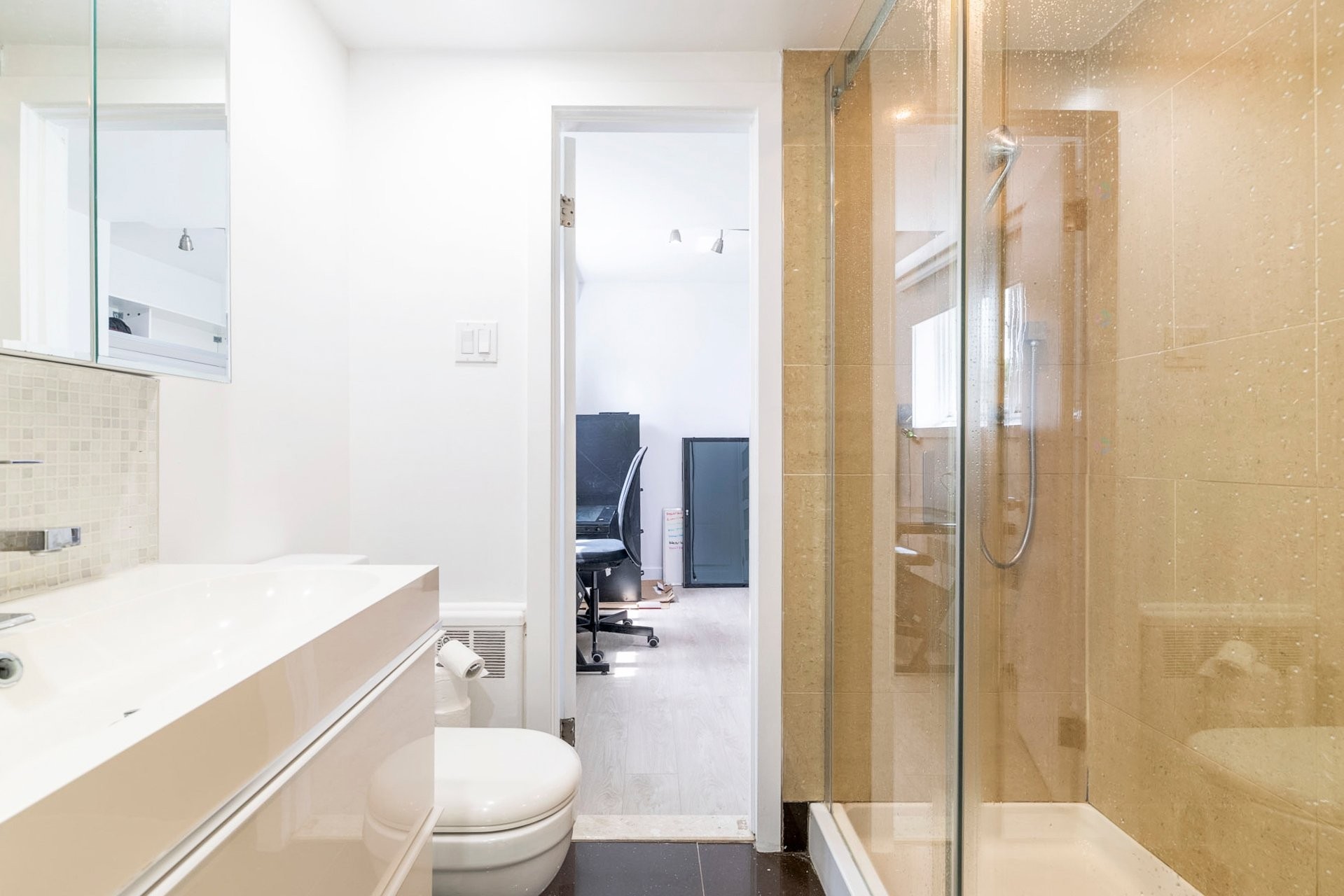 









2490


Rue Major

,
Montréal (Saint-Laurent),




QC
H4M1E4

