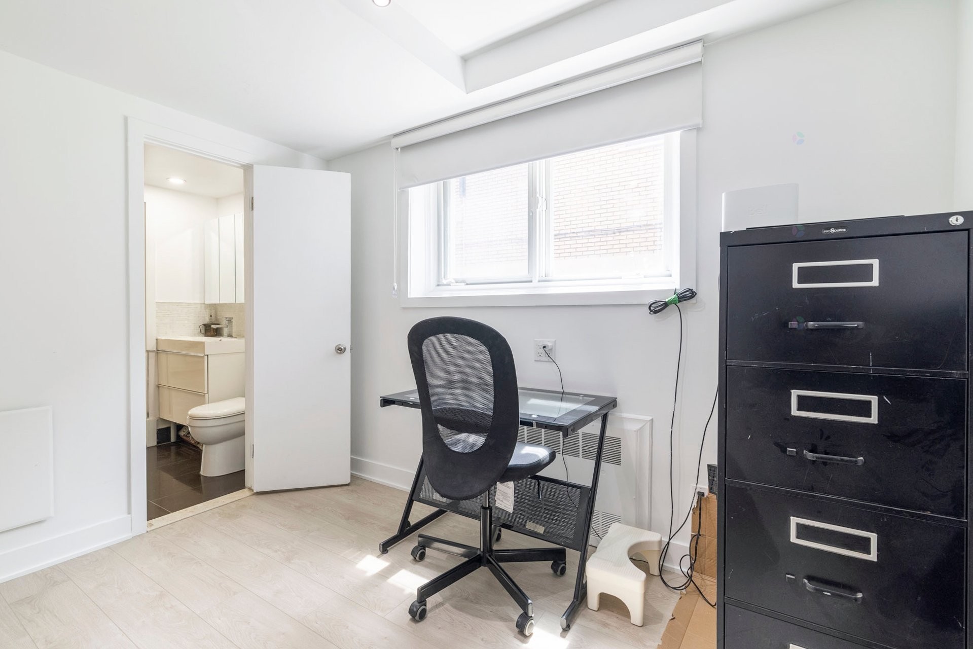 









2490


Rue Major

,
Montréal (Saint-Laurent),




QC
H4M1E4

