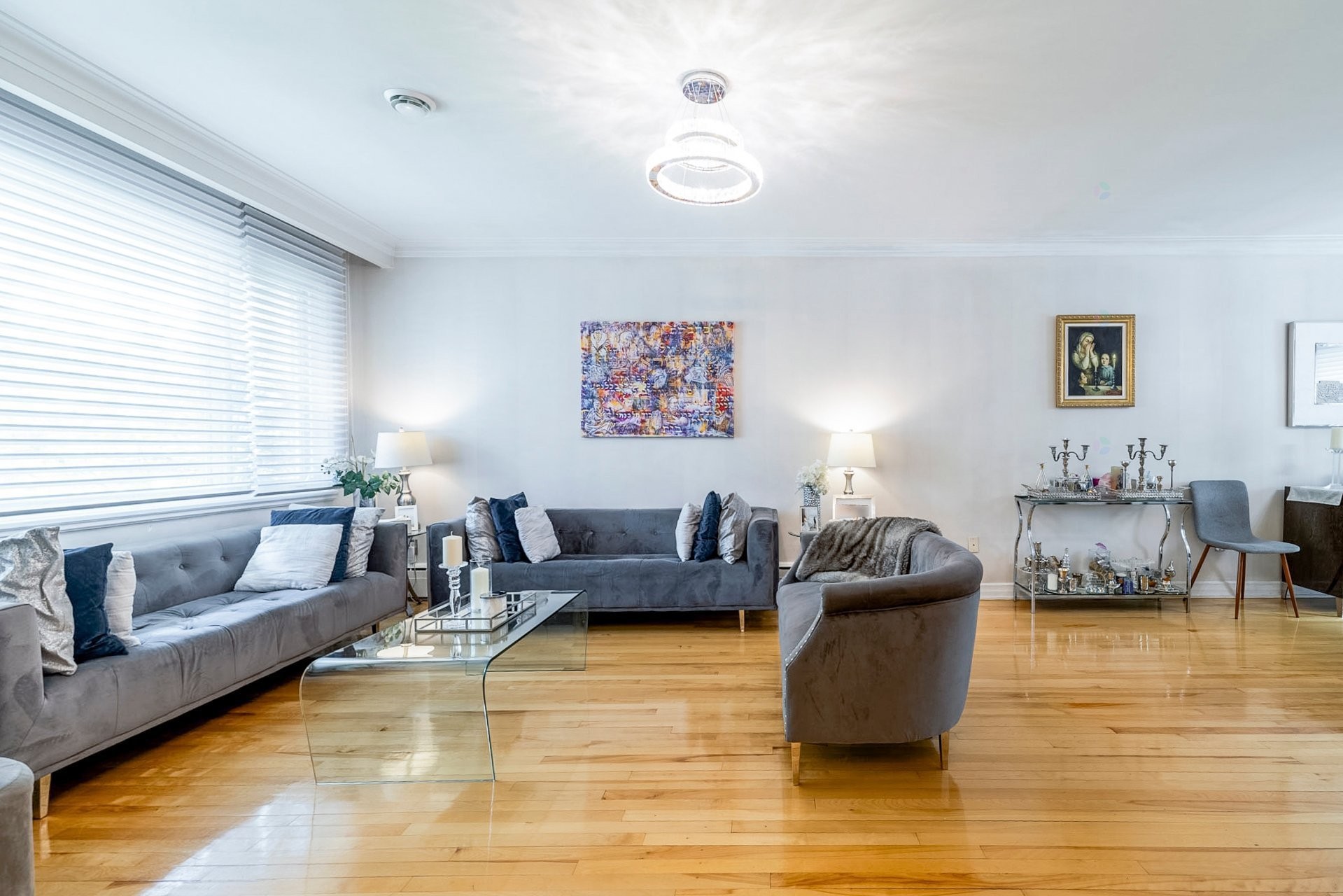 









2490


Rue Major

,
Montréal (Saint-Laurent),




QC
H4M1E4

