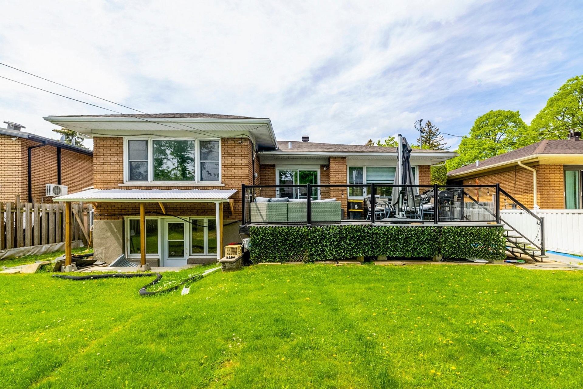 









2490


Rue Major

,
Montréal (Saint-Laurent),




QC
H4M1E4

