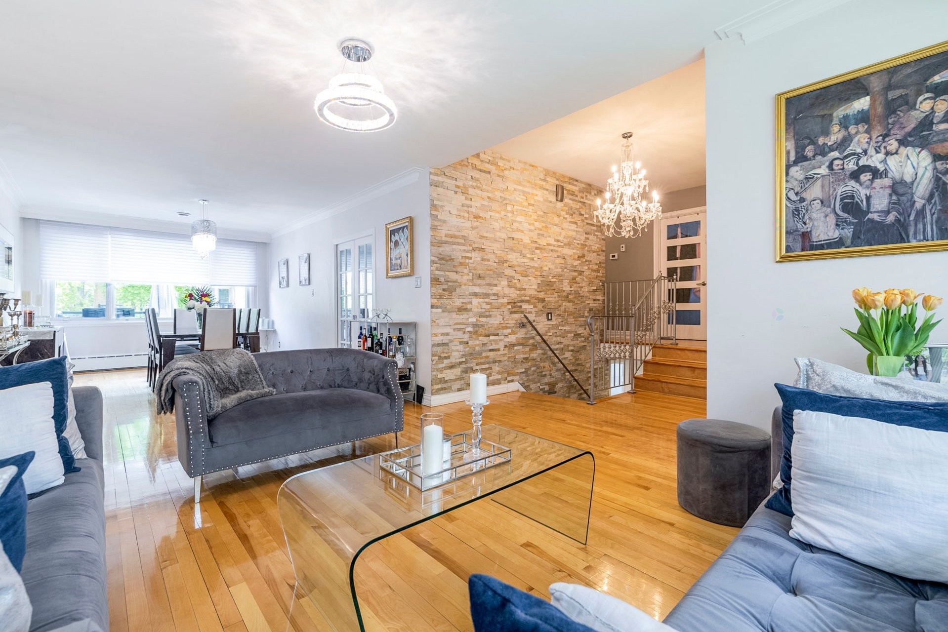 









2490


Rue Major

,
Montréal (Saint-Laurent),




QC
H4M1E4

