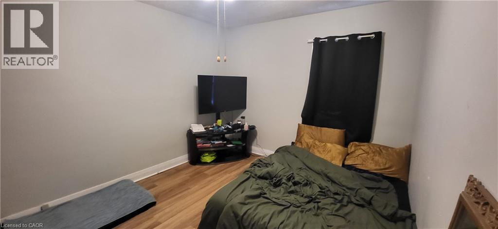 












22 KENNEDY Street

,
Welland,




Ontario
L3B3R6

