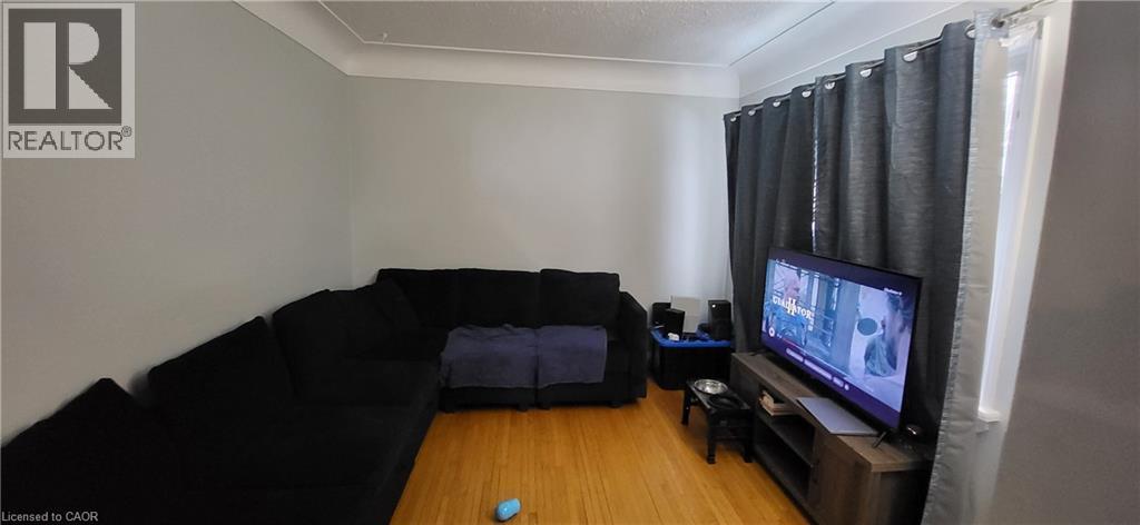 












22 KENNEDY Street

,
Welland,




Ontario
L3B3R6

