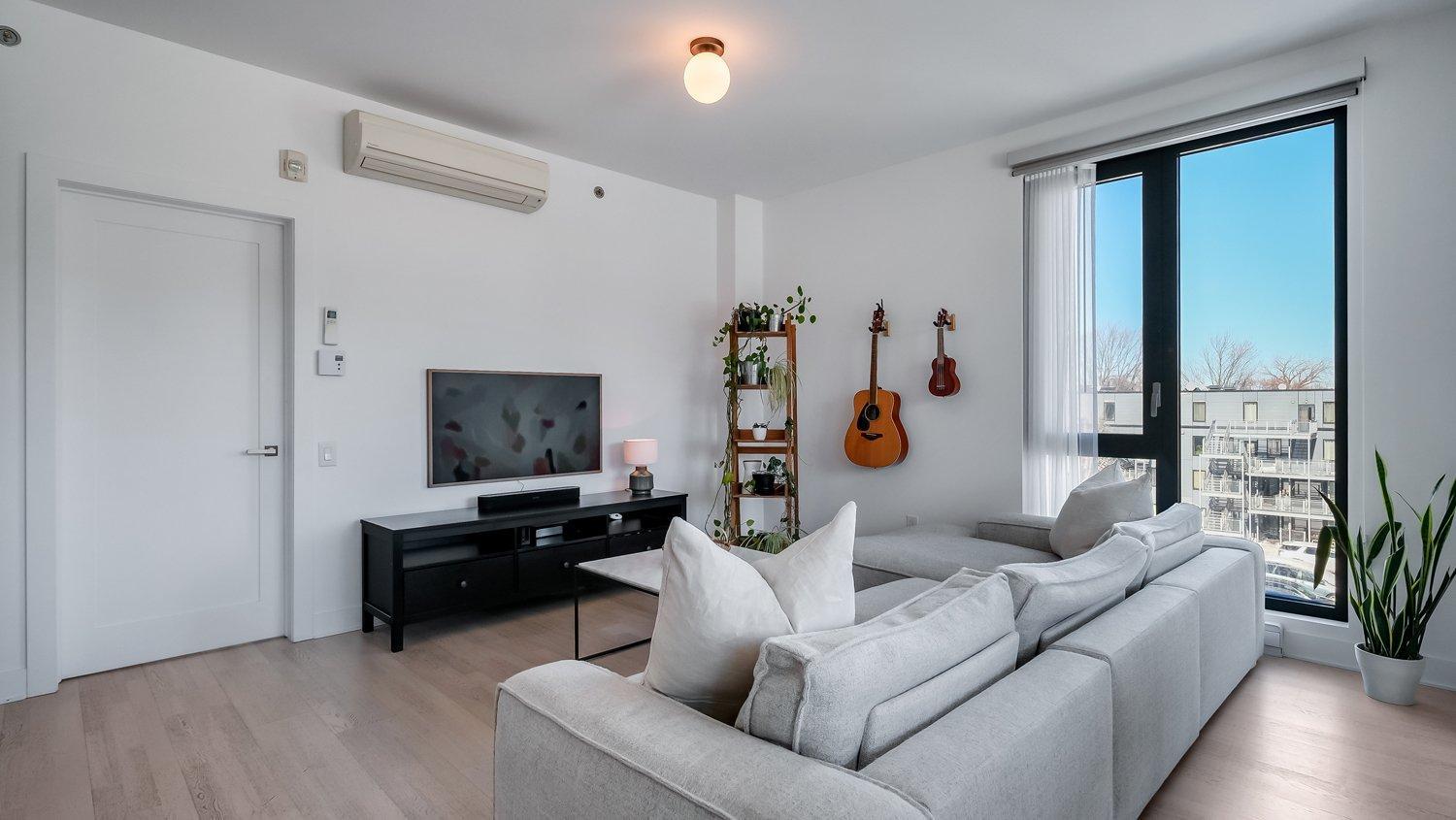 









3900


Rue Marcel-Pepin

, 401,
Montréal (Rosemont/La Petite-Patrie),




QC
H1W0B4

