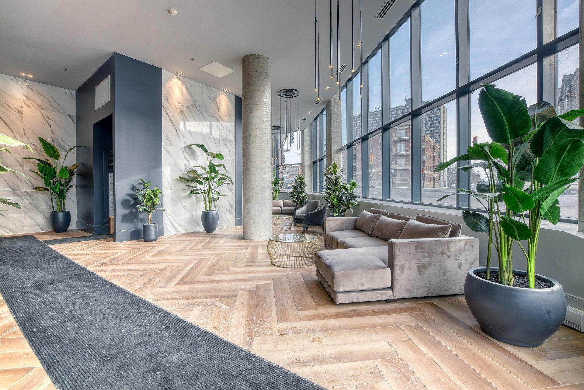 









4599


Av. Clanranald

, 513,
Montréal (Côte-des-Neiges/Notre-Dame-de-Grâce),




QC
H3X0B1

