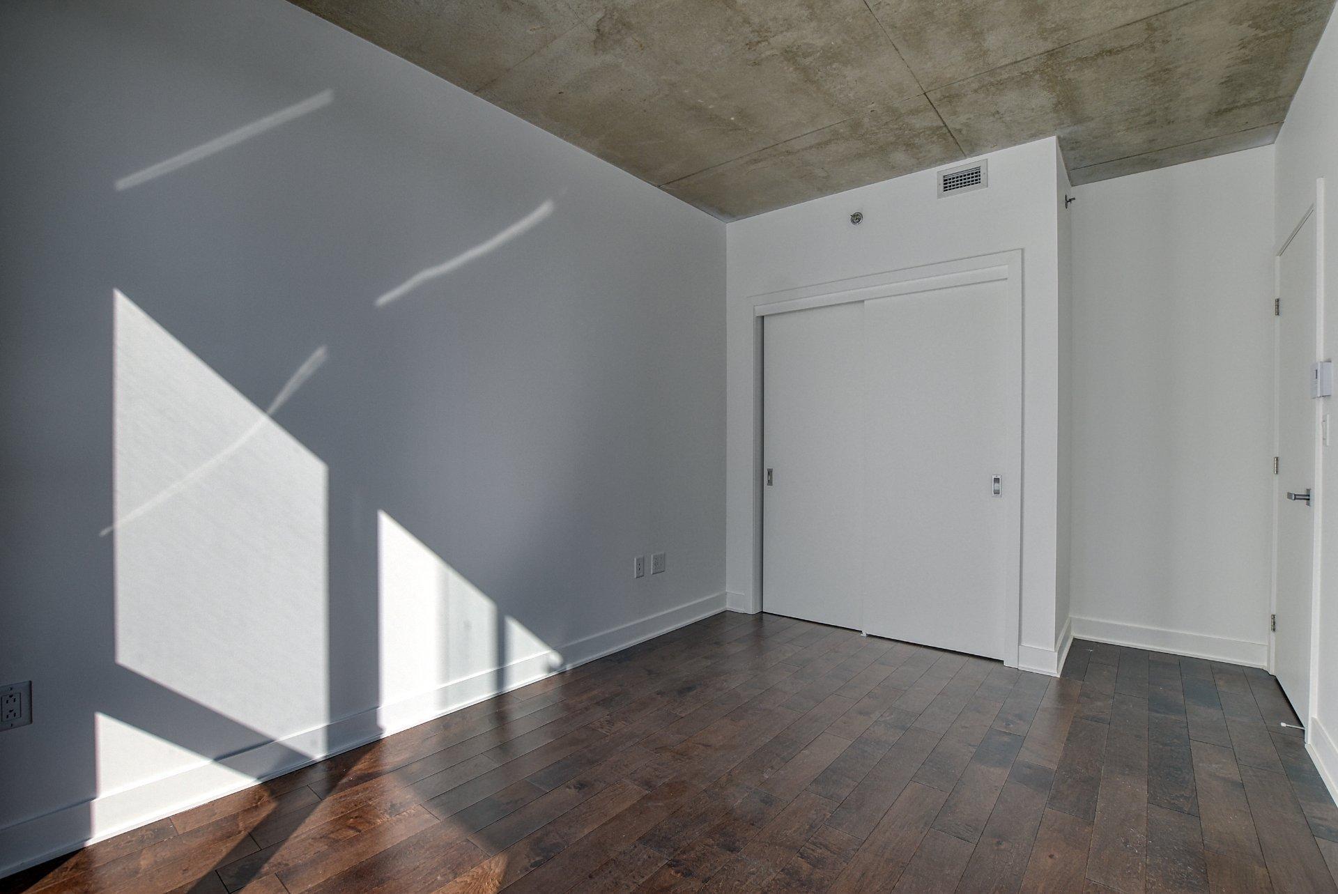 









4599


Av. Clanranald

, 513,
Montréal (Côte-des-Neiges/Notre-Dame-de-Grâce),




QC
H3X0B1

