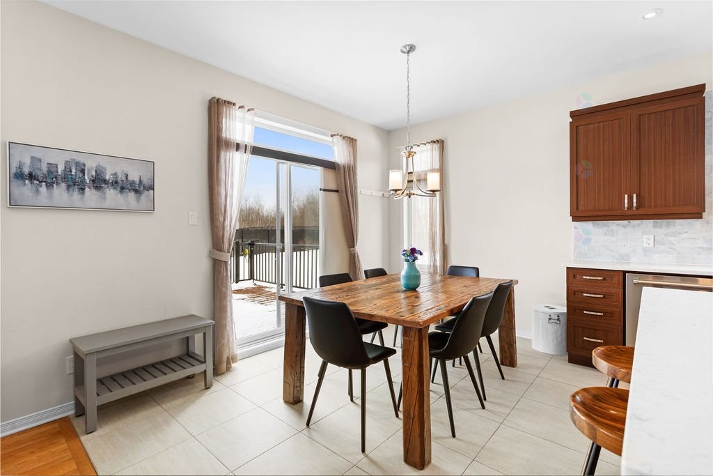 









555


Rue des Bruants

,
Montréal (L'Île-Bizard/Sainte-Geneviève),




QC
H9C0A4

