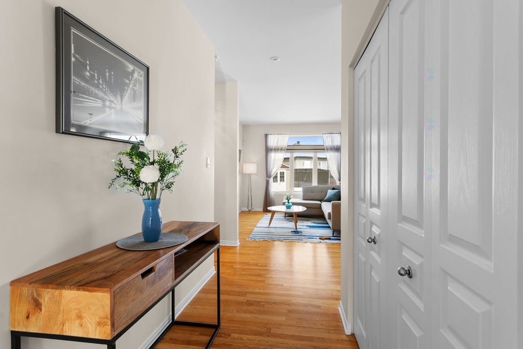 









555


Rue des Bruants

,
Montréal (L'Île-Bizard/Sainte-Geneviève),




QC
H9C0A4

