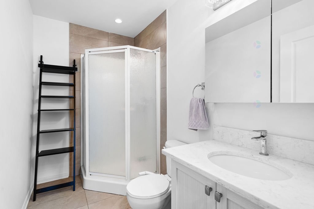 









555


Rue des Bruants

,
Montréal (L'Île-Bizard/Sainte-Geneviève),




QC
H9C0A4

