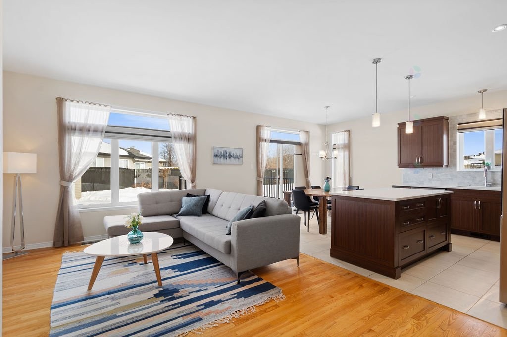 









555


Rue des Bruants

,
Montréal (L'Île-Bizard/Sainte-Geneviève),




QC
H9C0A4

