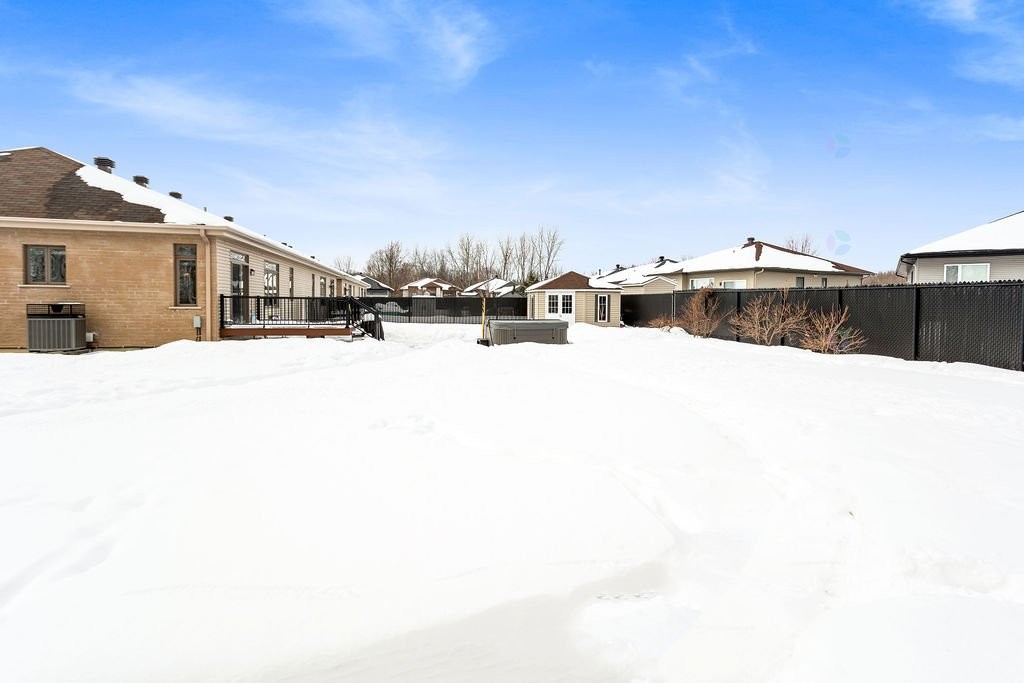 









555


Rue des Bruants

,
Montréal (L'Île-Bizard/Sainte-Geneviève),




QC
H9C0A4

