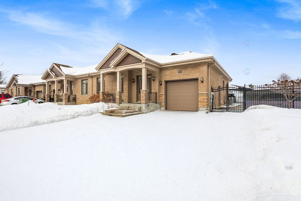 









555


Rue des Bruants

,
Montréal (L'Île-Bizard/Sainte-Geneviève),




QC
H9C0A4

