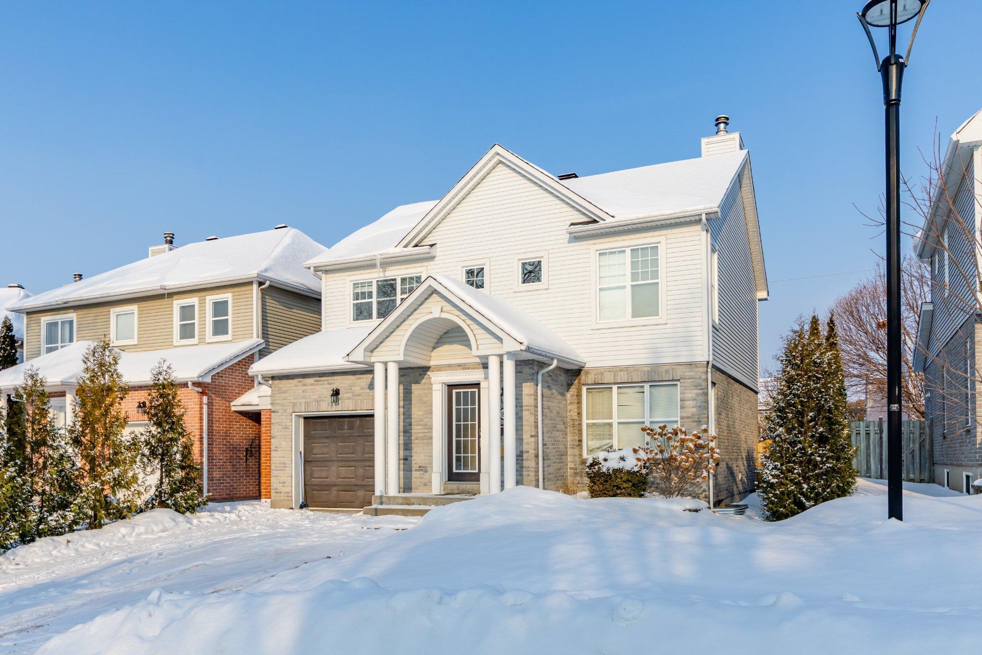 









18282


Rue d'Amalfi

,
Montréal (Pierrefonds-Roxboro),




QC
H9K1P2

