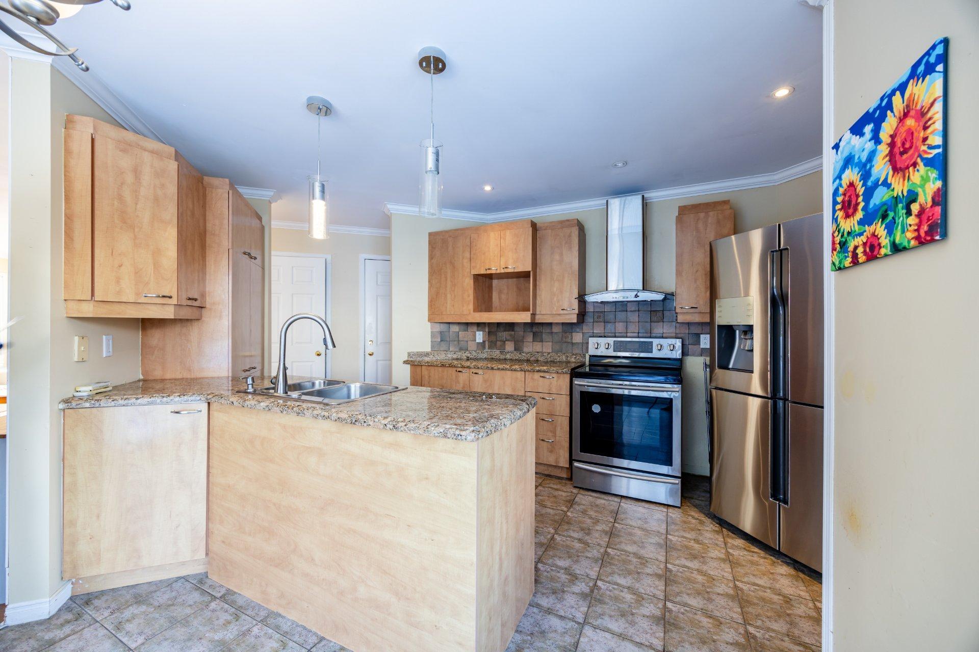 









18282


Rue d'Amalfi

,
Montréal (Pierrefonds-Roxboro),




QC
H9K1P2

