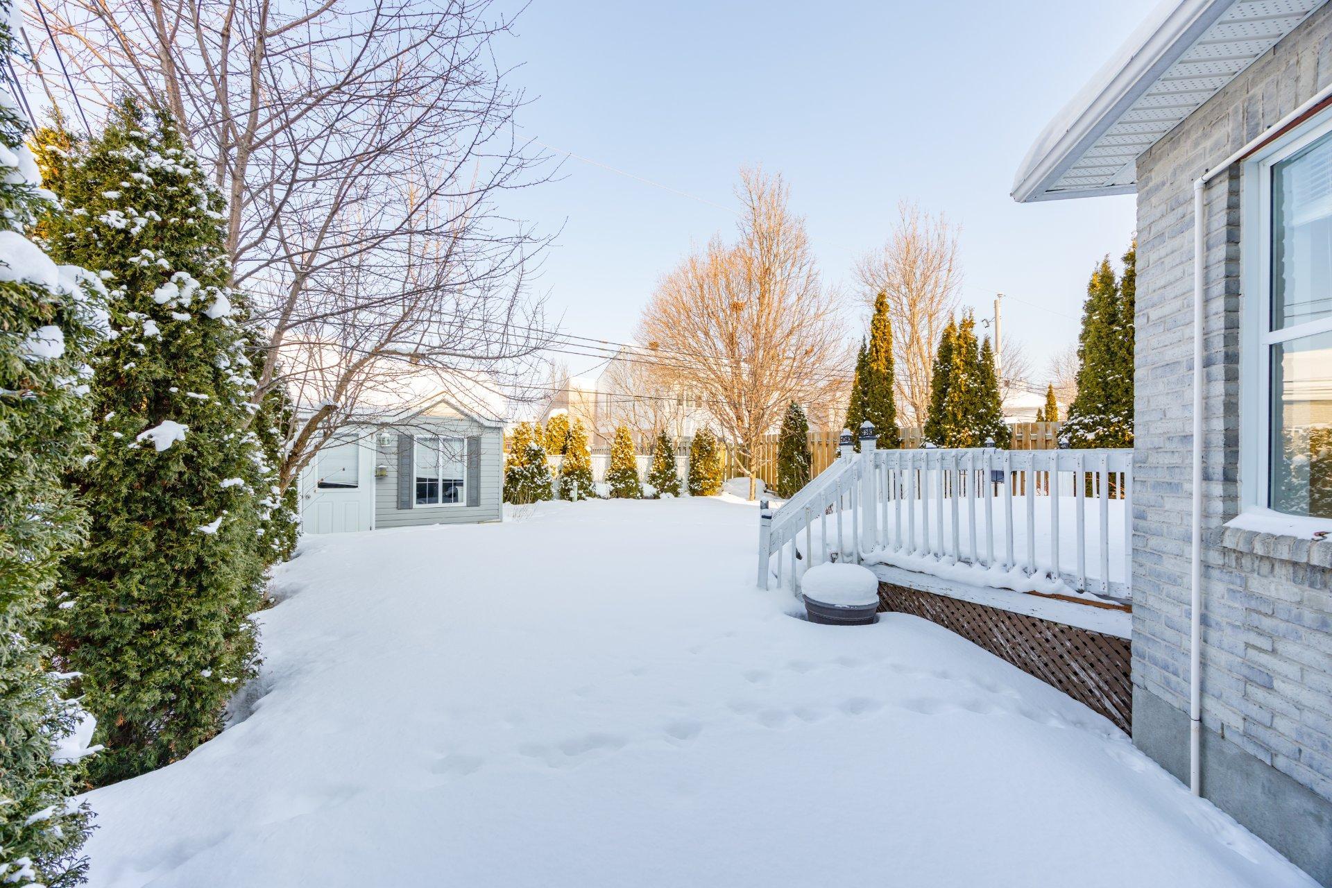 









18282


Rue d'Amalfi

,
Montréal (Pierrefonds-Roxboro),




QC
H9K1P2

