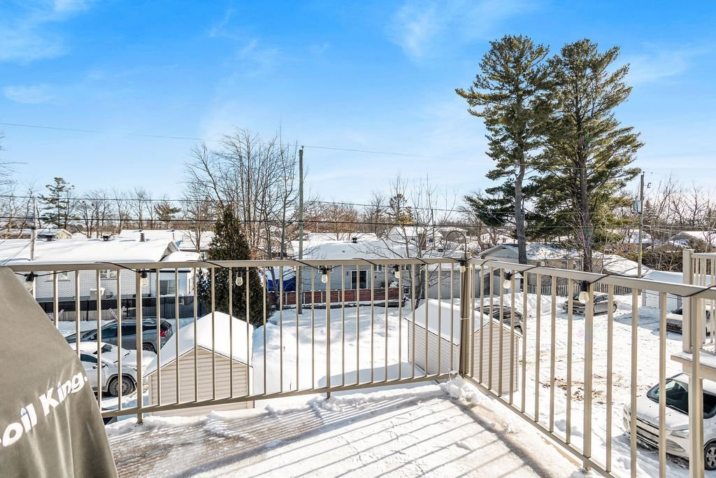 









59


38e Avenue O.

, 2,
Blainville,




QC
J7C0J5

