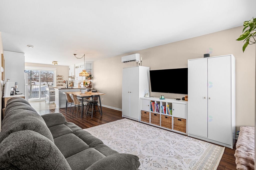 









59


38e Avenue O.

, 2,
Blainville,




QC
J7C0J5

