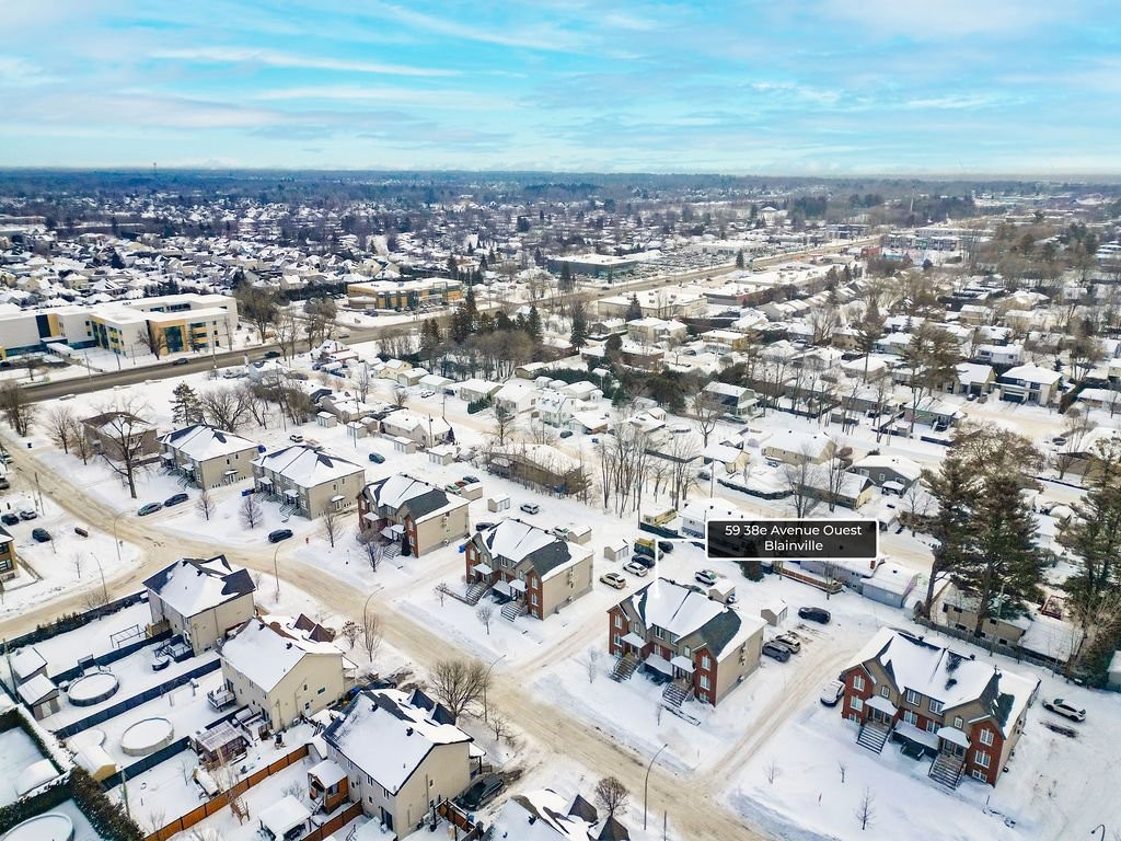 









59


38e Avenue O.

, 2,
Blainville,




QC
J7C0J5

