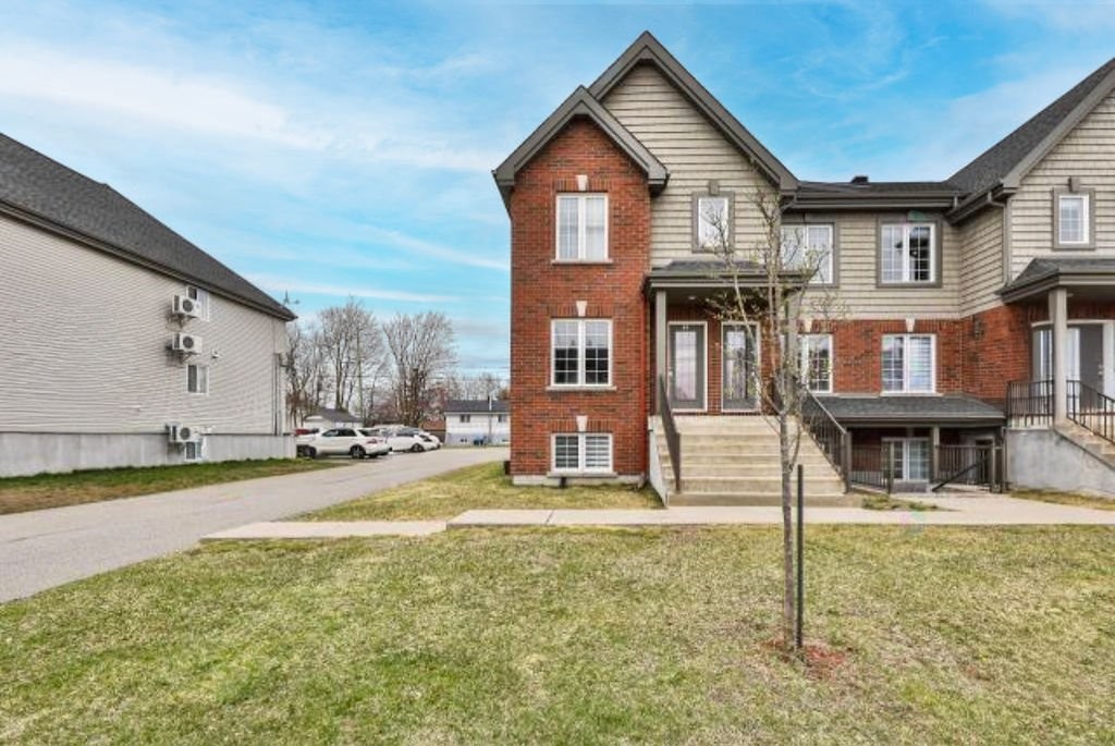 









59


38e Avenue O.

, 2,
Blainville,




QC
J7C0J5

