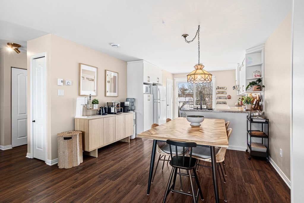 









59


38e Avenue O.

, 2,
Blainville,




QC
J7C0J5

