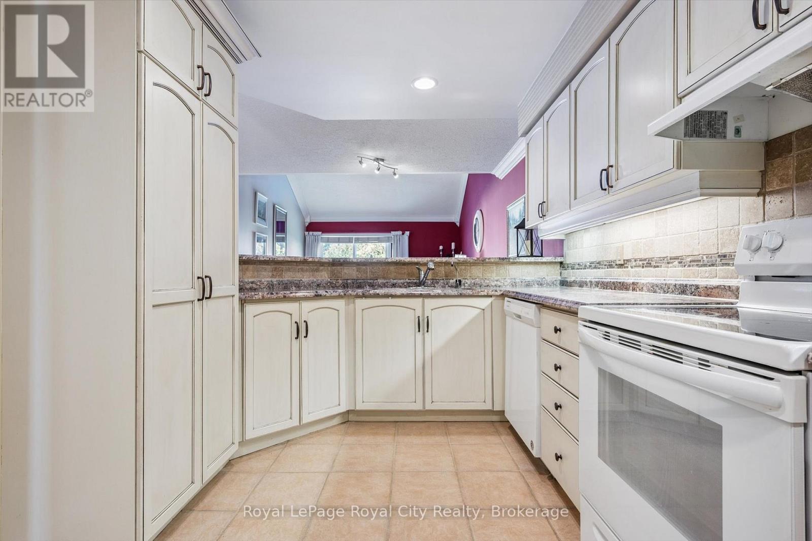 












133 RIVERWALK PLACE

,
Guelph/Eramosa (Rockwood),




Ontario
N0B2K0

