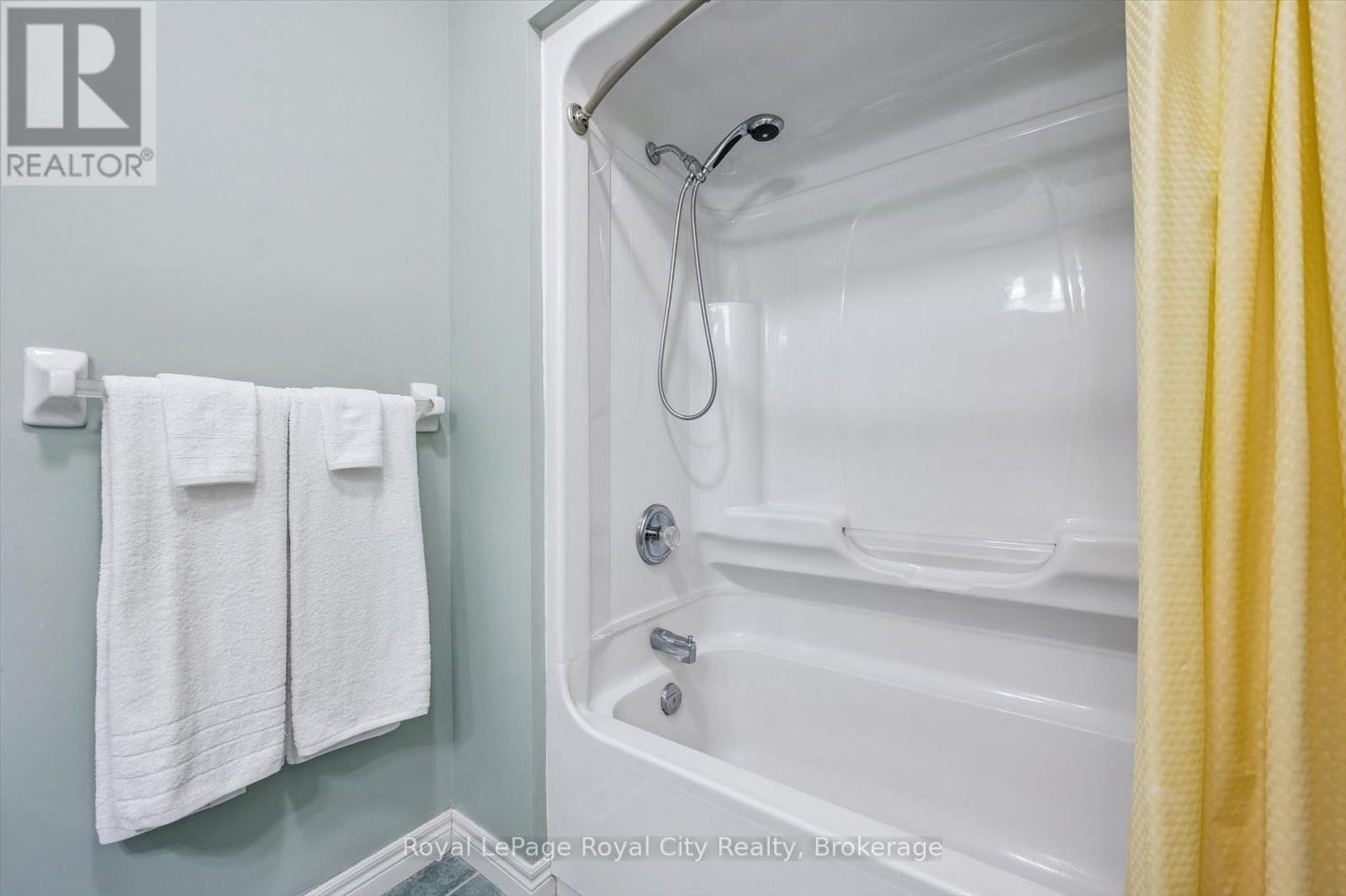 












133 RIVERWALK PLACE

,
Guelph/Eramosa (Rockwood),




Ontario
N0B2K0

