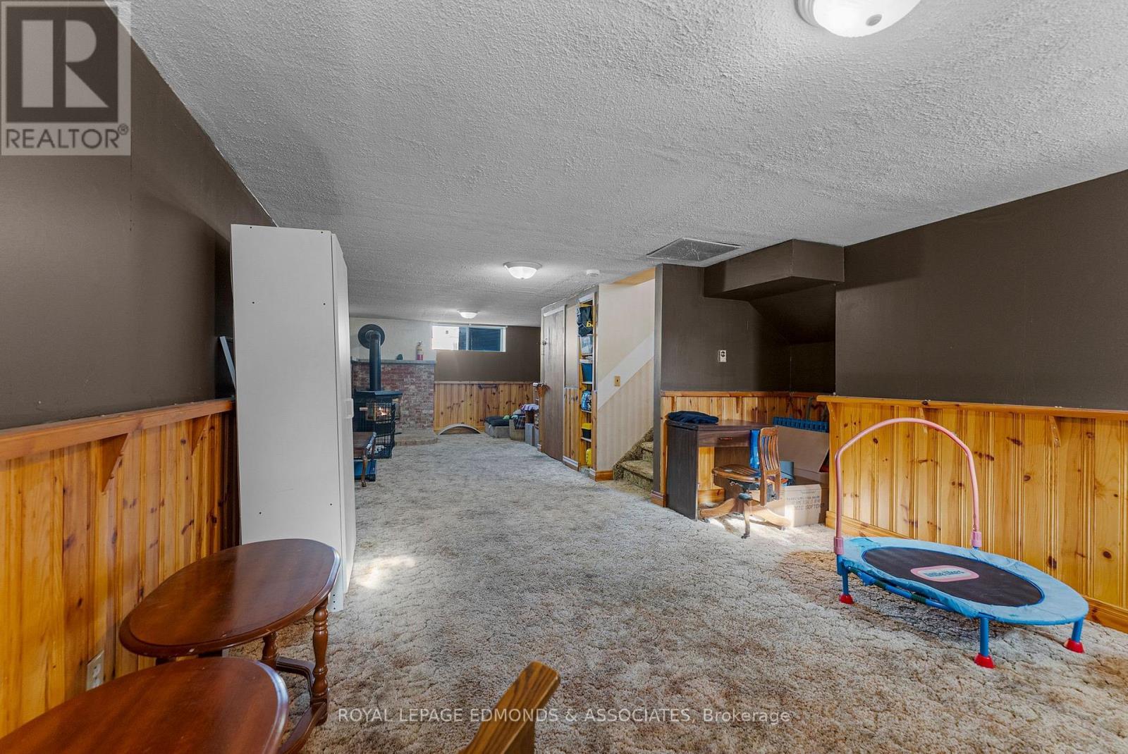 












20 MAPLE AVENUE

,
Petawawa,




Ontario
K8H2Y5

