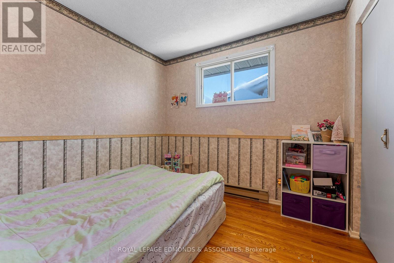 












20 MAPLE AVENUE

,
Petawawa,




Ontario
K8H2Y5

