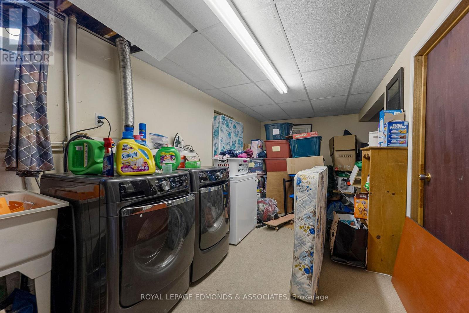 












20 MAPLE AVENUE

,
Petawawa,




Ontario
K8H2Y5

