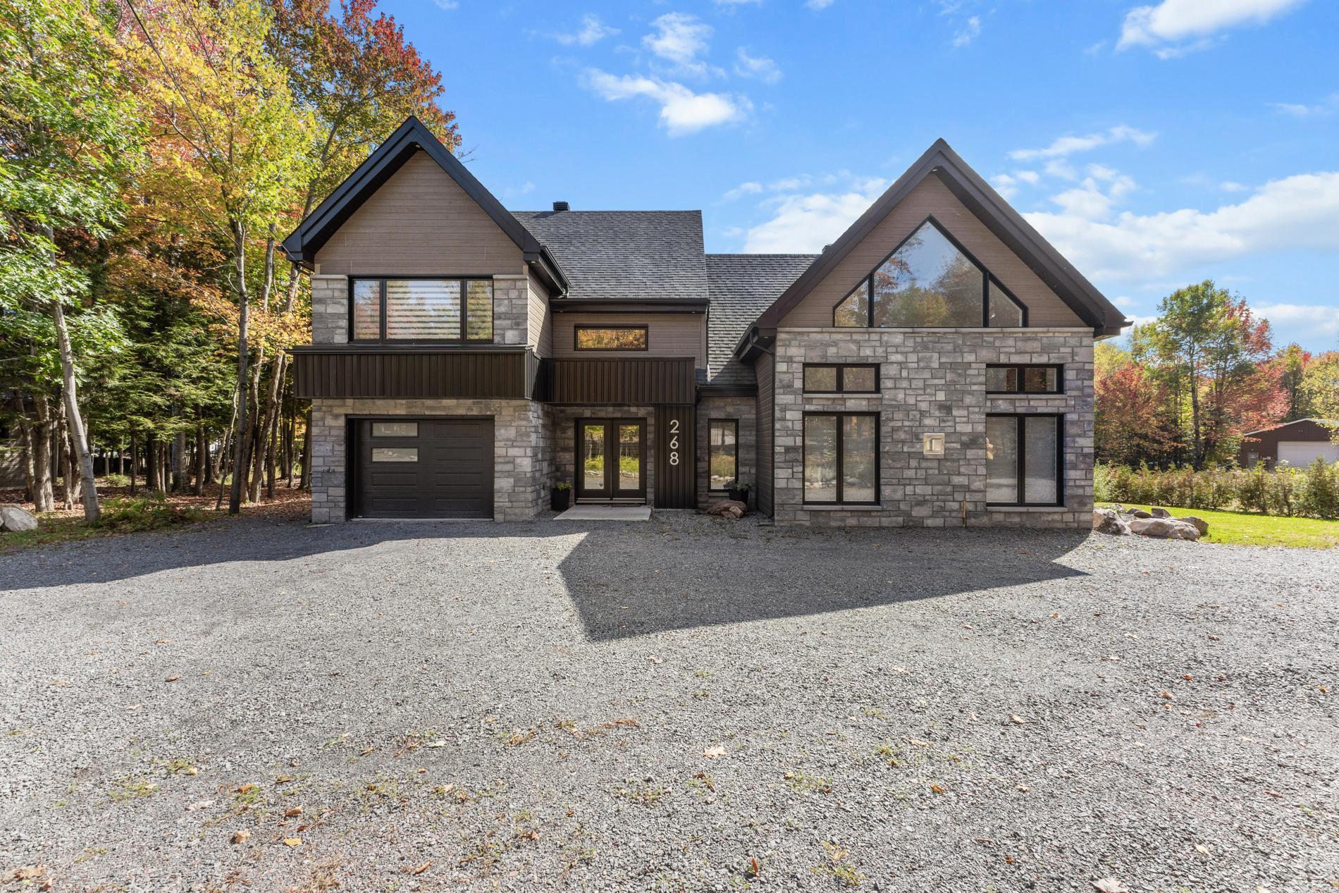 









268


Rue Montcalm

,
Saint-Colomban,




QC
J5K2N3

