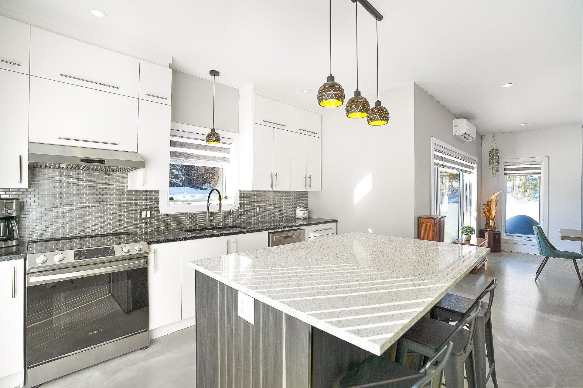 









268


Rue Montcalm

,
Saint-Colomban,




QC
J5K2N3

