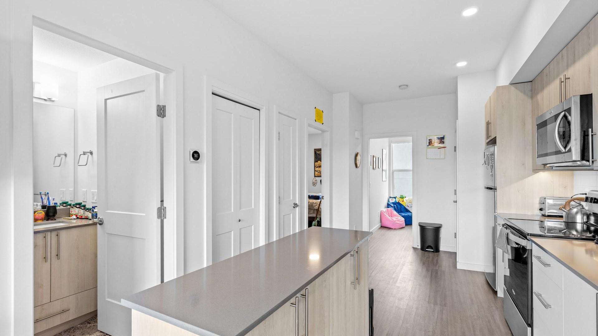 









685


Boynton

Place, 61,
Kelowna,




BC
V1V 0G7

