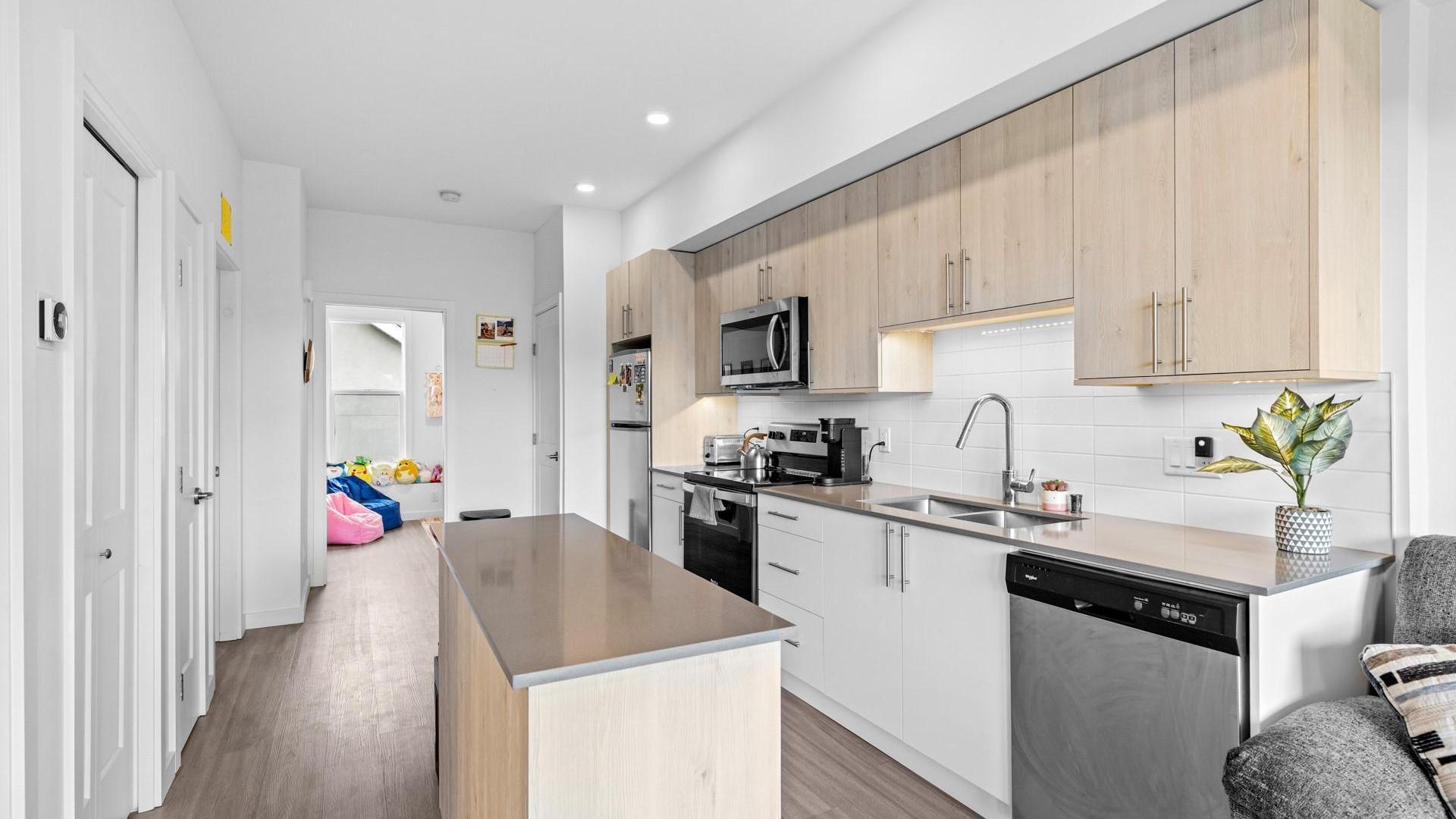 









685


Boynton

Place, 61,
Kelowna,




BC
V1V 0G7

