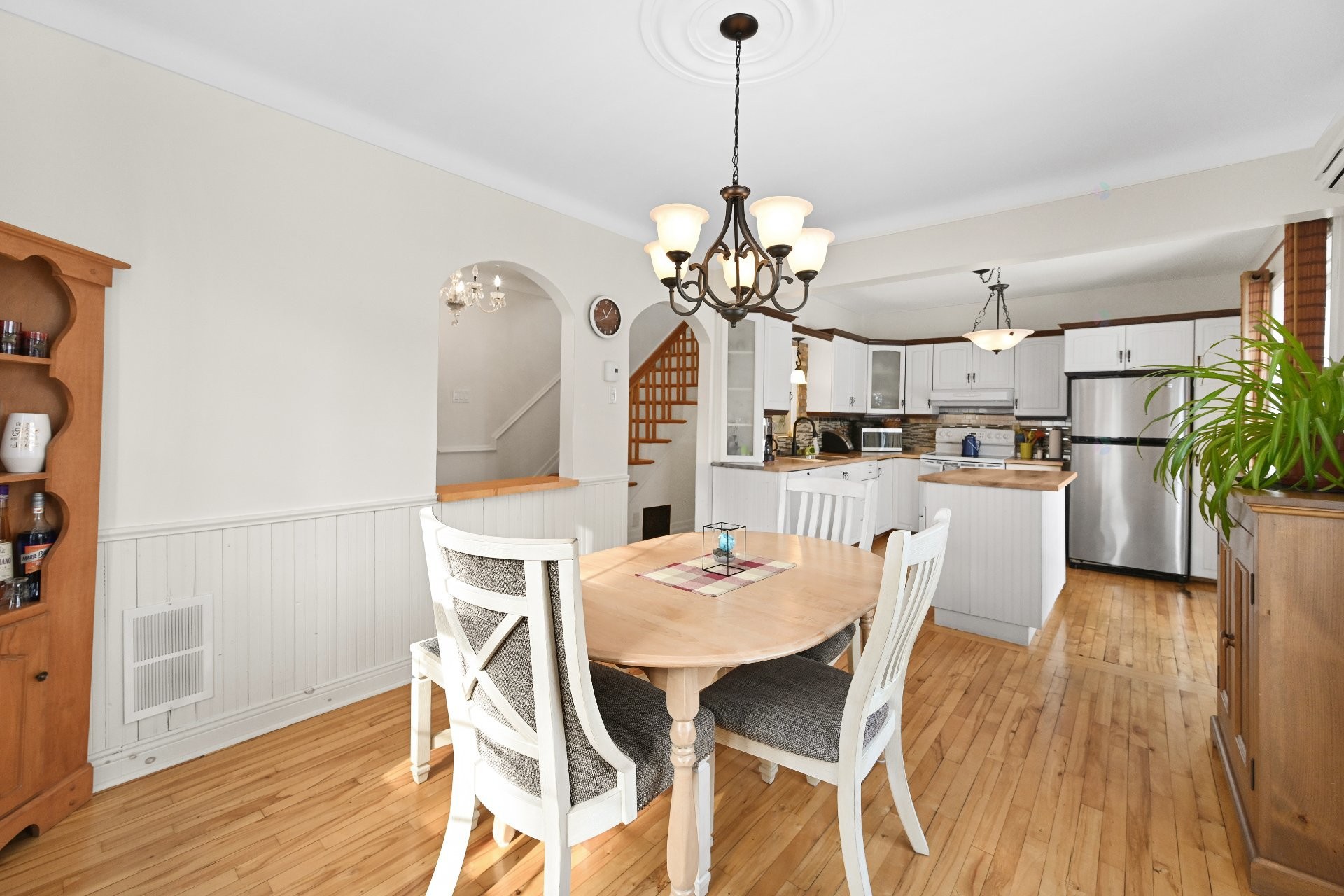 









1192


Rue Lefort

,
Sainte-Anne-de-Sabrevois,




QC
J0J2G0

