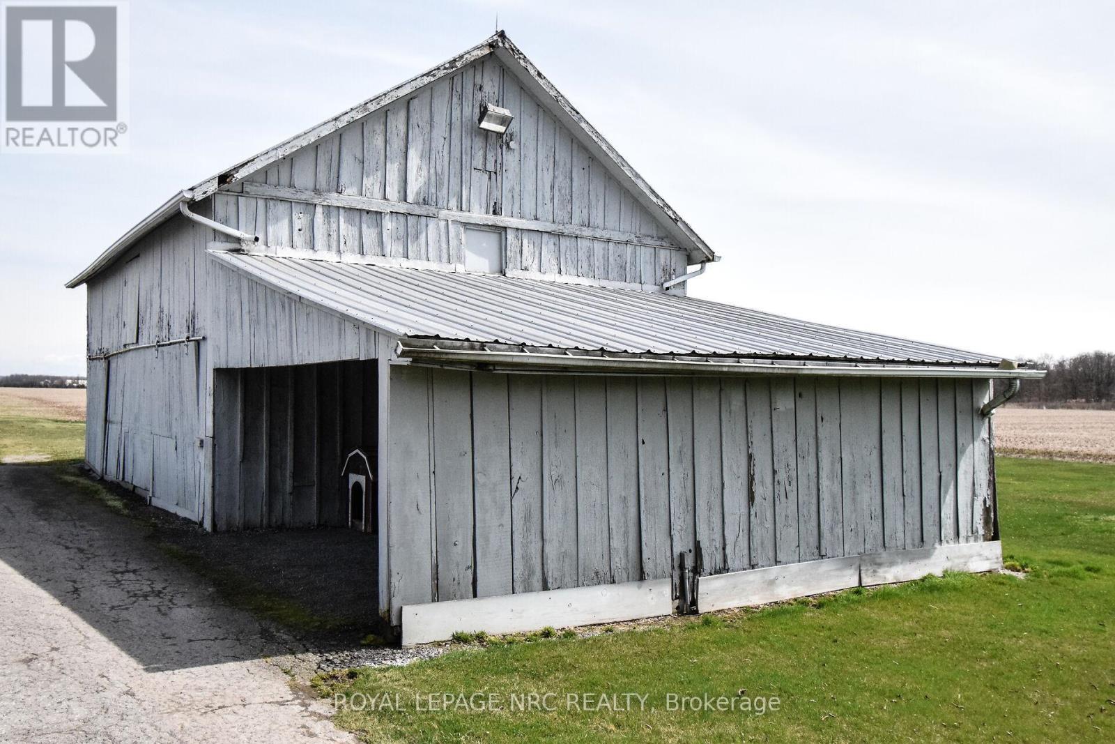 












499 TOWNLINE ROAD

,
Niagara-on-the-Lake (Rural),







Ontario
L2M6W1

