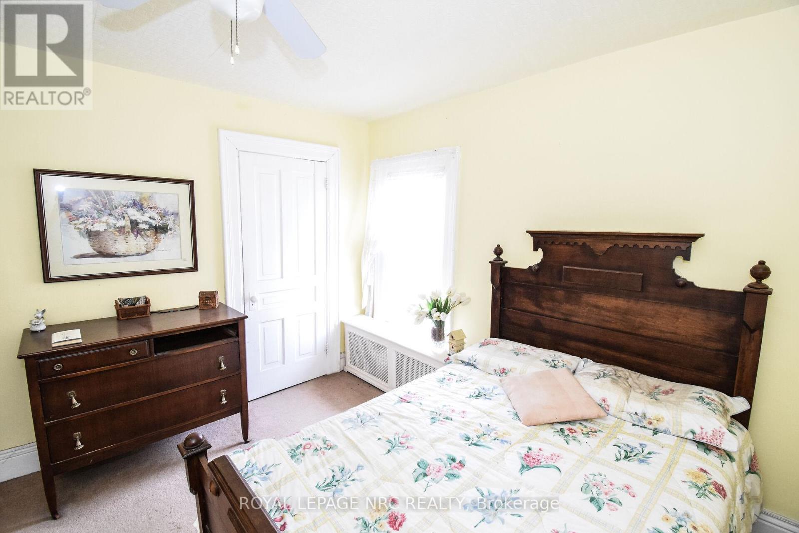 












499 TOWNLINE ROAD

,
Niagara-on-the-Lake (Rural),







Ontario
L2M6W1

