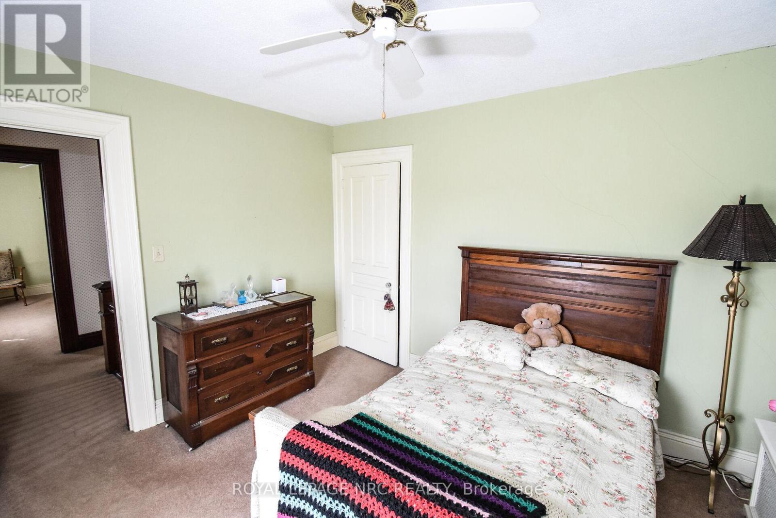 












499 TOWNLINE ROAD

,
Niagara-on-the-Lake (Rural),







Ontario
L2M6W1

